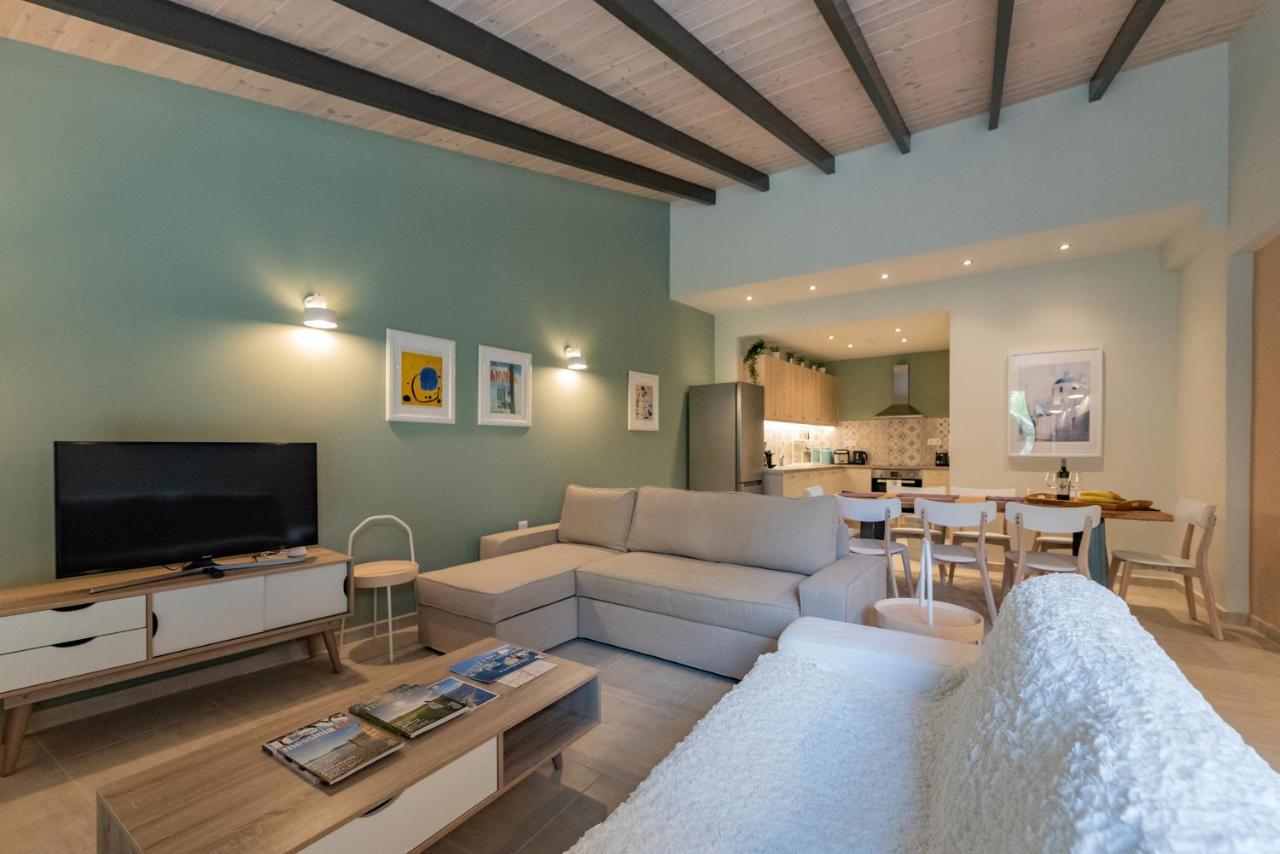 Linas Home - Kalamata Mediterranean Villas 外观 照片